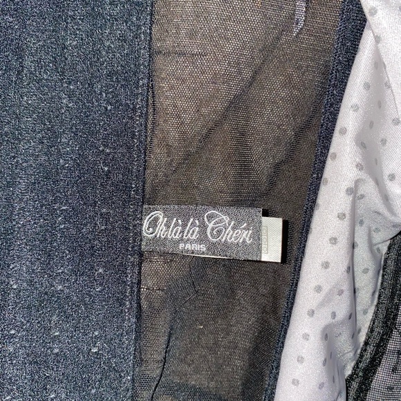 Black and with lace bustier with cute ribbons - Picture 3 of 4